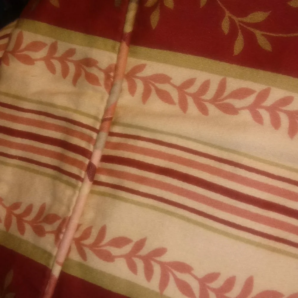 Pillow shams set of 2- 25in sq.
